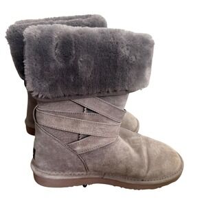 Lamo Water Resistant Suede Tall Winter Boots Faux Fur Trim Size 9.5 Gray Y2K